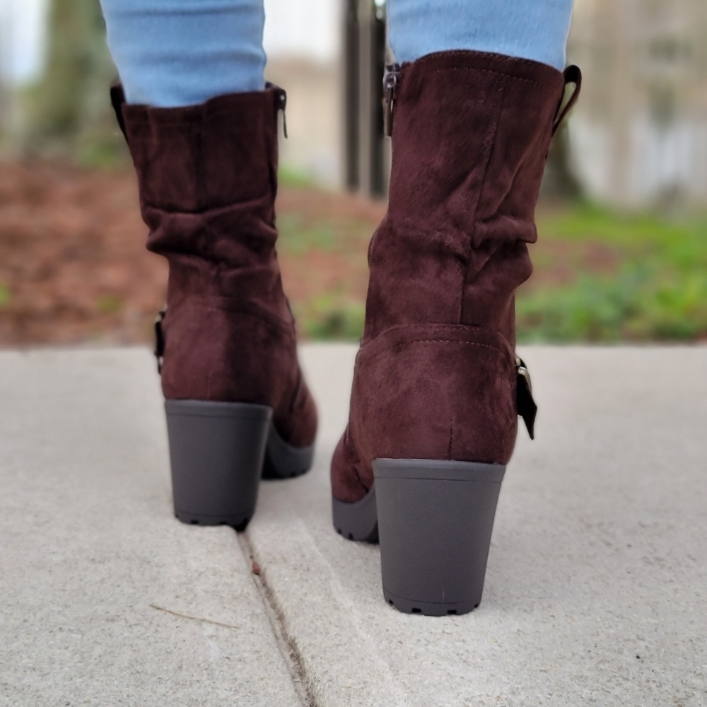 Women's Brown Chelsea Chunky Block High Heel Above Ankle Boots - Picture 3 of 6